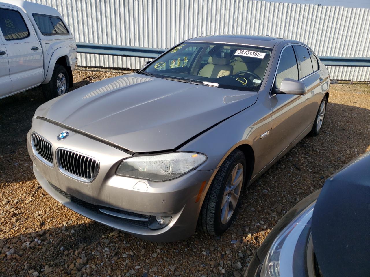 Photo 2 from auction – 2012 BMW 528 I with VIN WBAXG5C59CDY28573