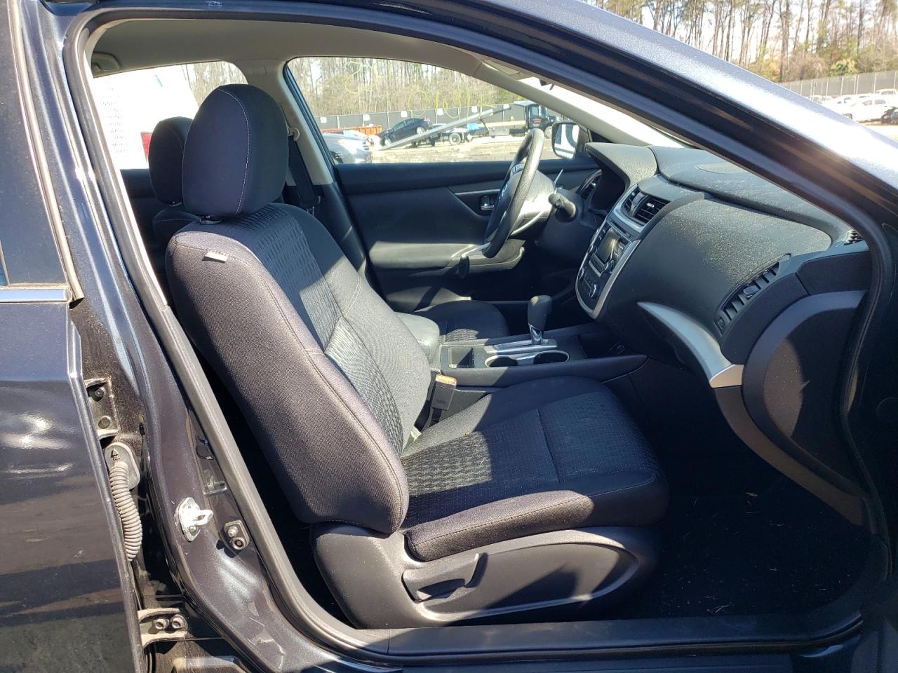 Photo 5 from auction – 2016 NISSAN ALTIMA 2.5 with VIN 1N4AL3AP4GN386370