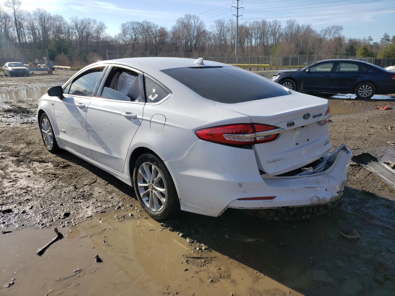 Photo 3 from auction – 2019 FORD FUSION SE with VIN 3FA6P0LU9KR146409