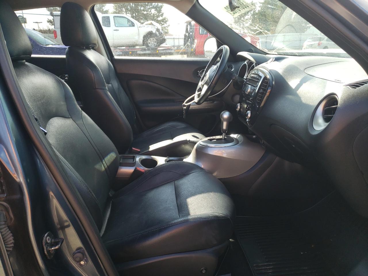 Photo 5 from auction – 2011 NISSAN JUKE S with VIN JN8AF5MR2BT003612
