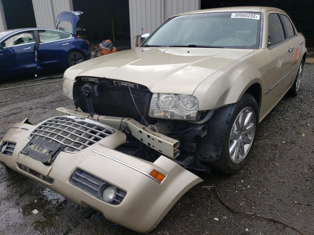 Photo 2 from auction – 2010 CHRYSLER 300 TOURIN with VIN 2C3CA5CV2AH159246