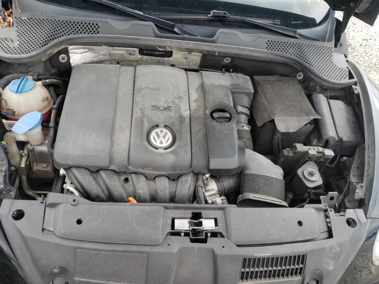 Photo 7 from auction – 2012 VOLKSWAGEN BEETLE with VIN 3VWJP7AT4CM648876