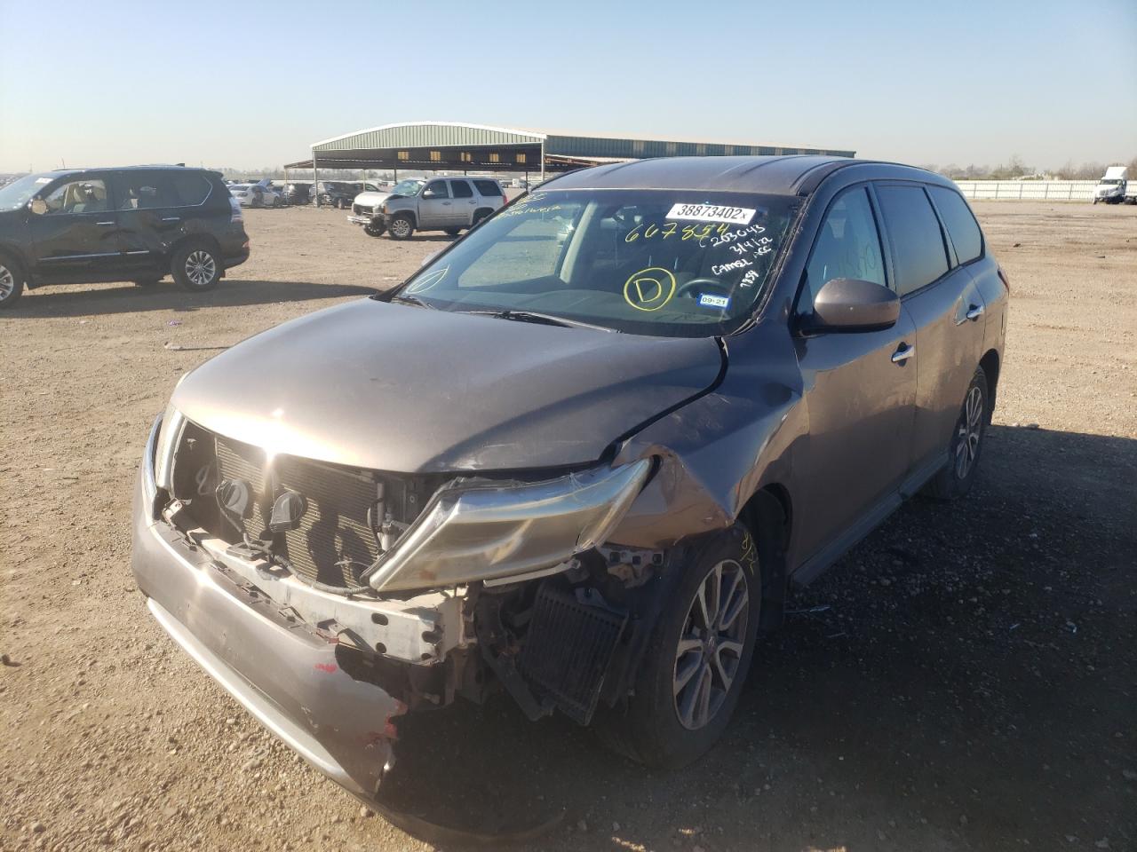 Photo 2 from auction – 2013 NISSAN PATHFINDER with VIN 5N1AR2MN7DC667854