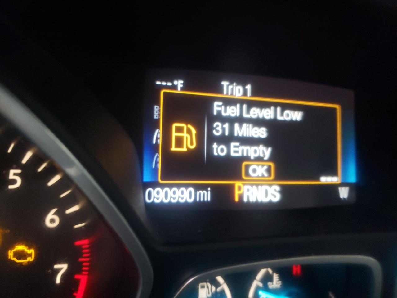 Photo 8 from auction – 2017 FORD ESCAPE SE with VIN 1FMCU0G93HUB04844