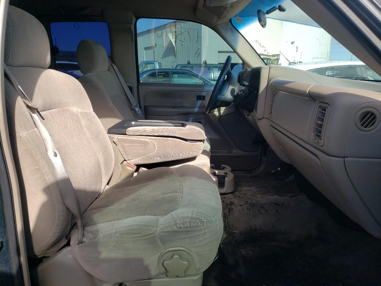 Photo 5 from auction – 2001 CHEVROLET silverado with VIN 1GCEC19T31Z195928