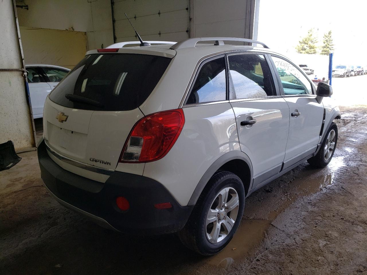 Photo 4 from auction – 2014 CHEVROLET CAPTIVA LS with VIN 3GNAL2EK1ES678085
