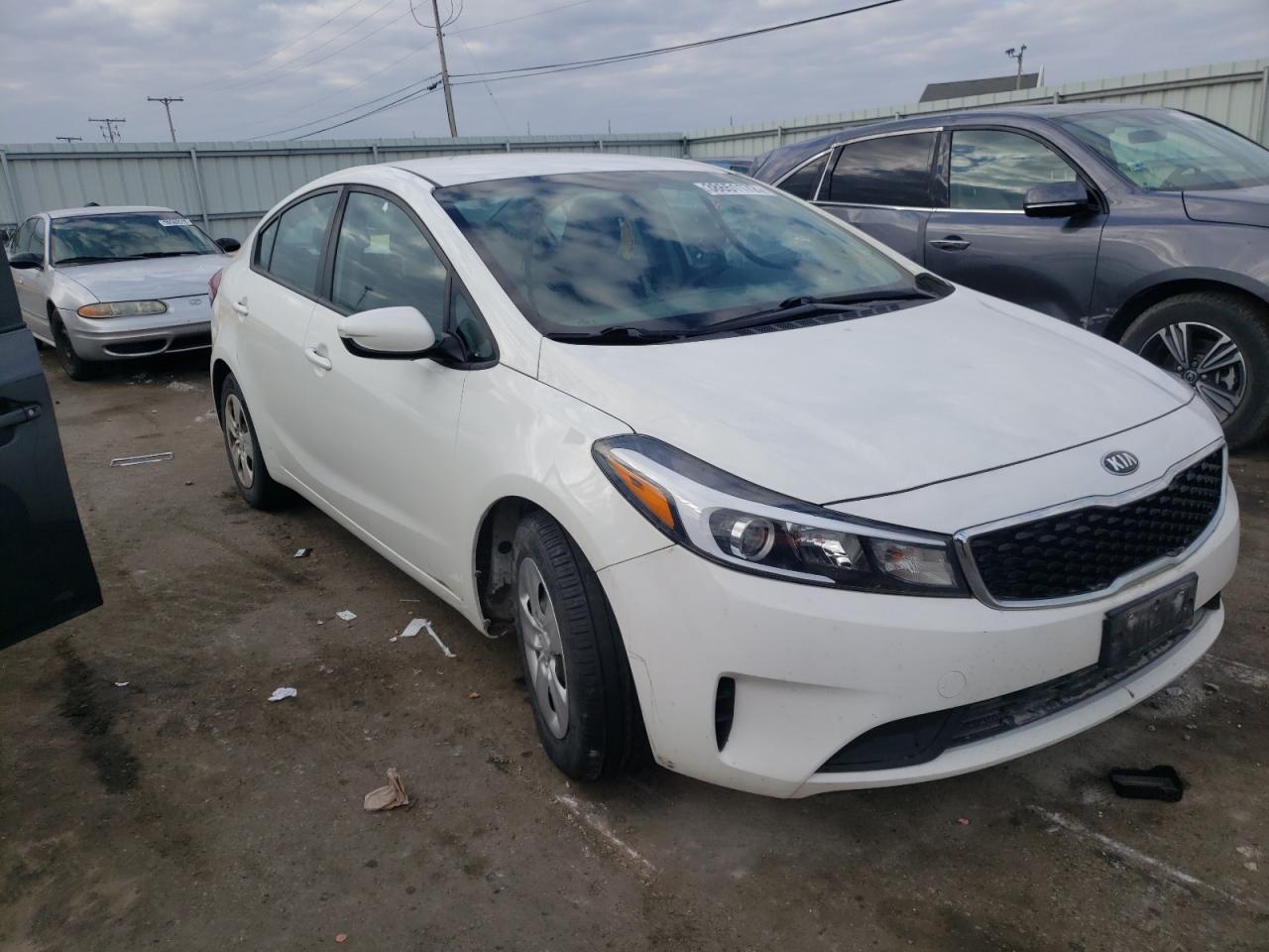KIA FORTE LX 2017 with VIN 3KPFK4A71HE080189 - Photo from auction
