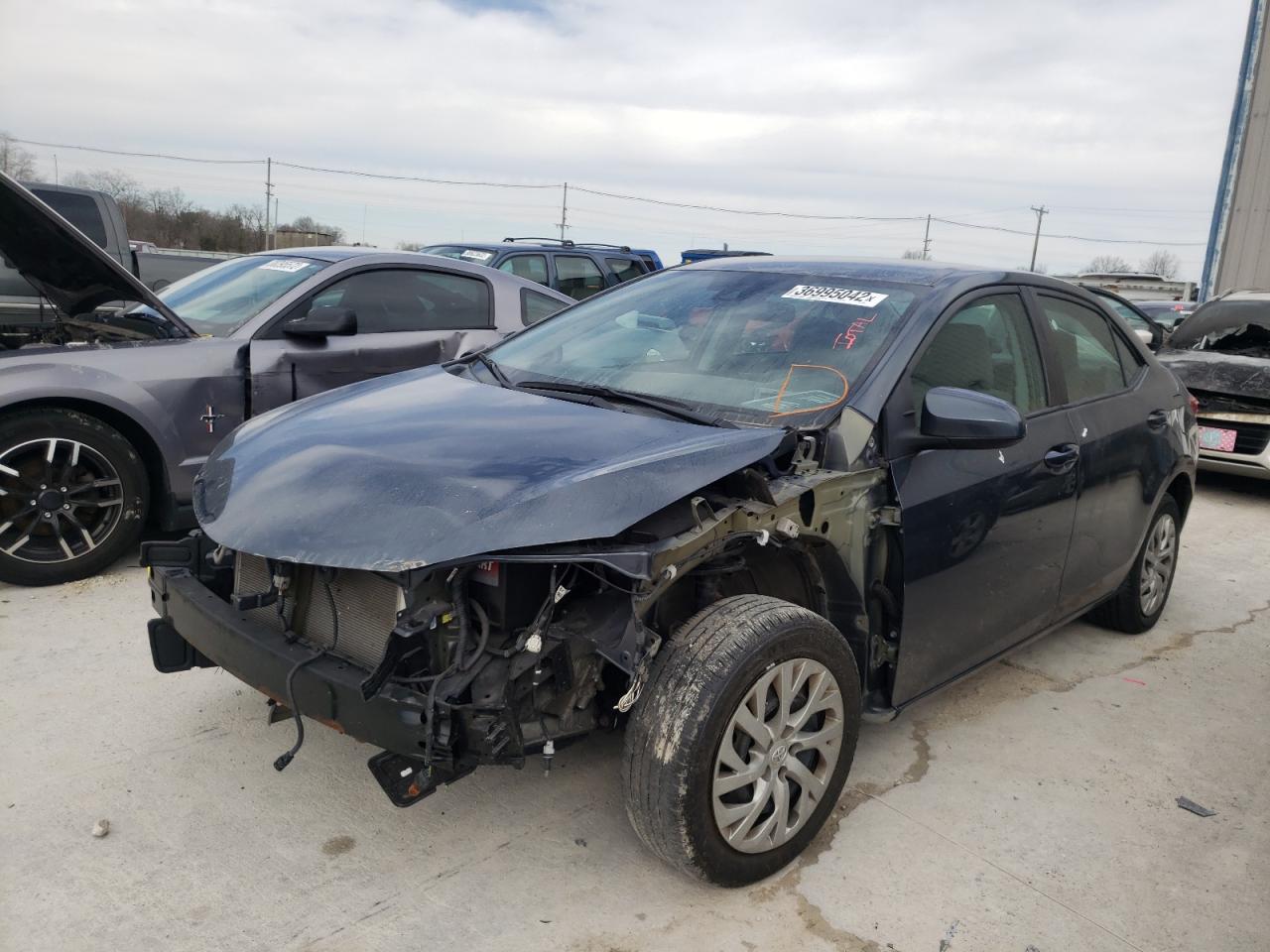 Photo 2 from auction – 2017 TOYOTA COROLLA LE with VIN 2T1BURHE1HC816461