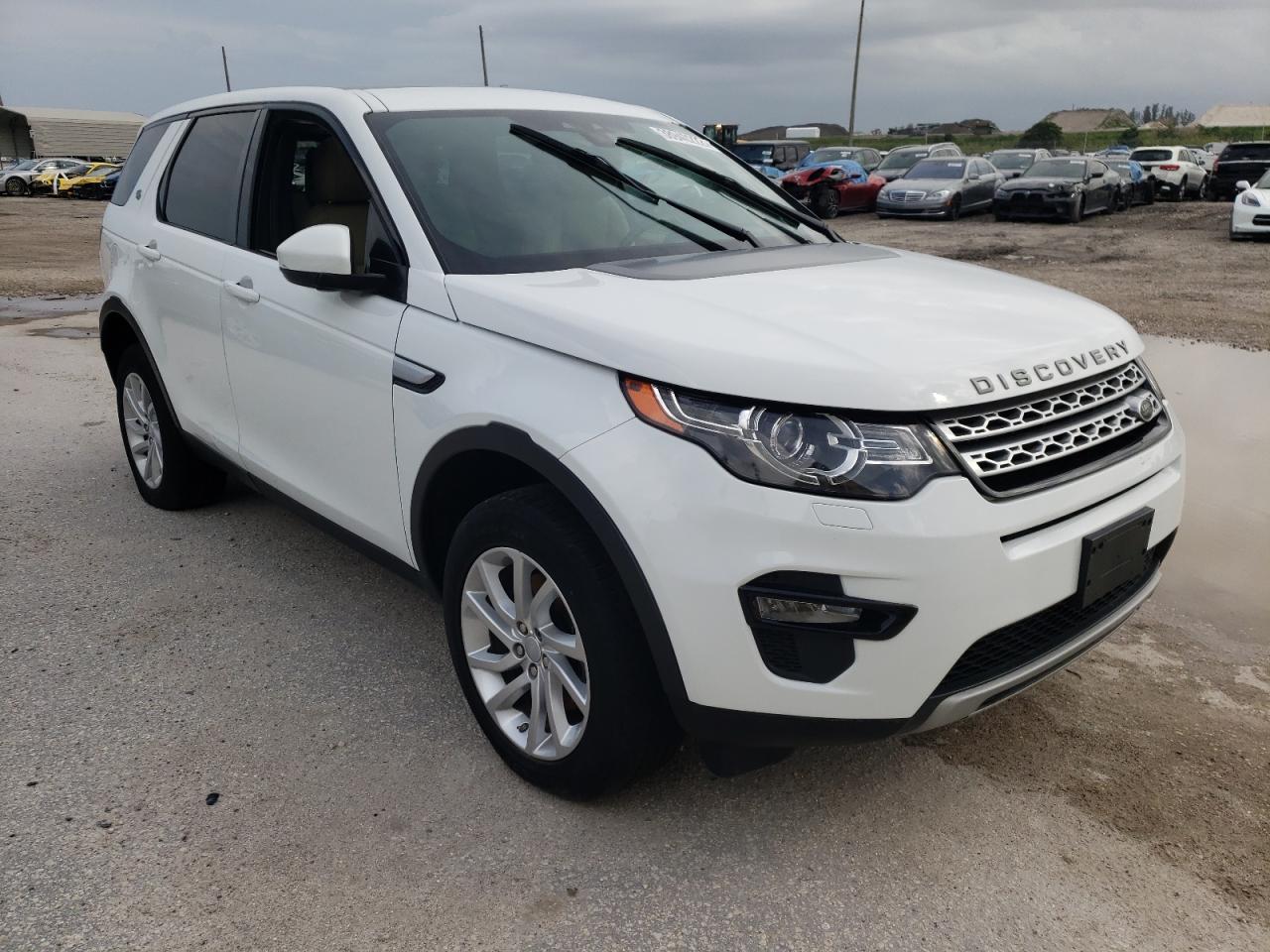 LAND ROVER DISCOVERY 2016 with VIN SALCR2BG8GH556148 - Photo from auction