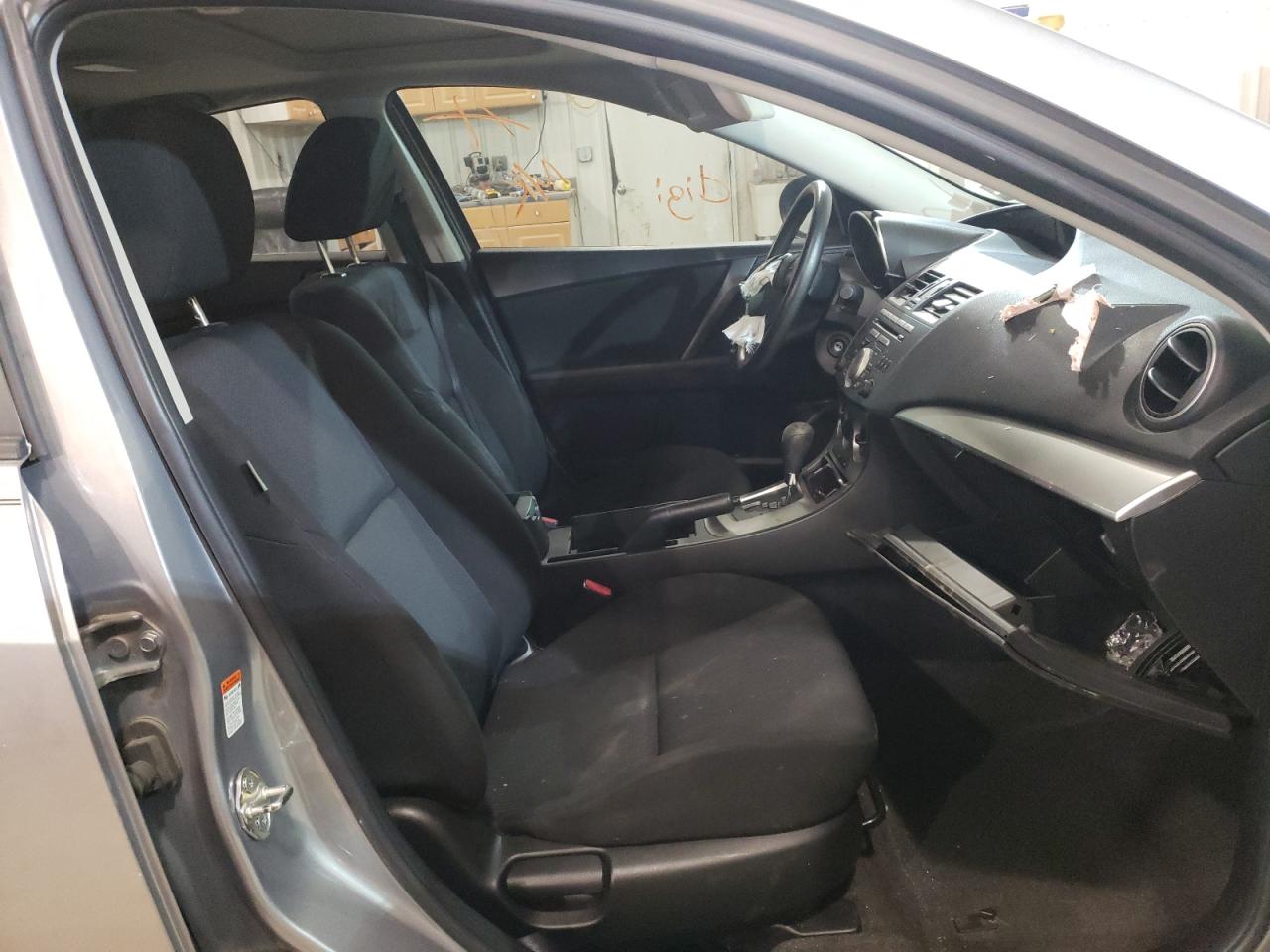 Photo 5 from auction – 2011 MAZDA 3 I with VIN JM1BL1VF5B1437914