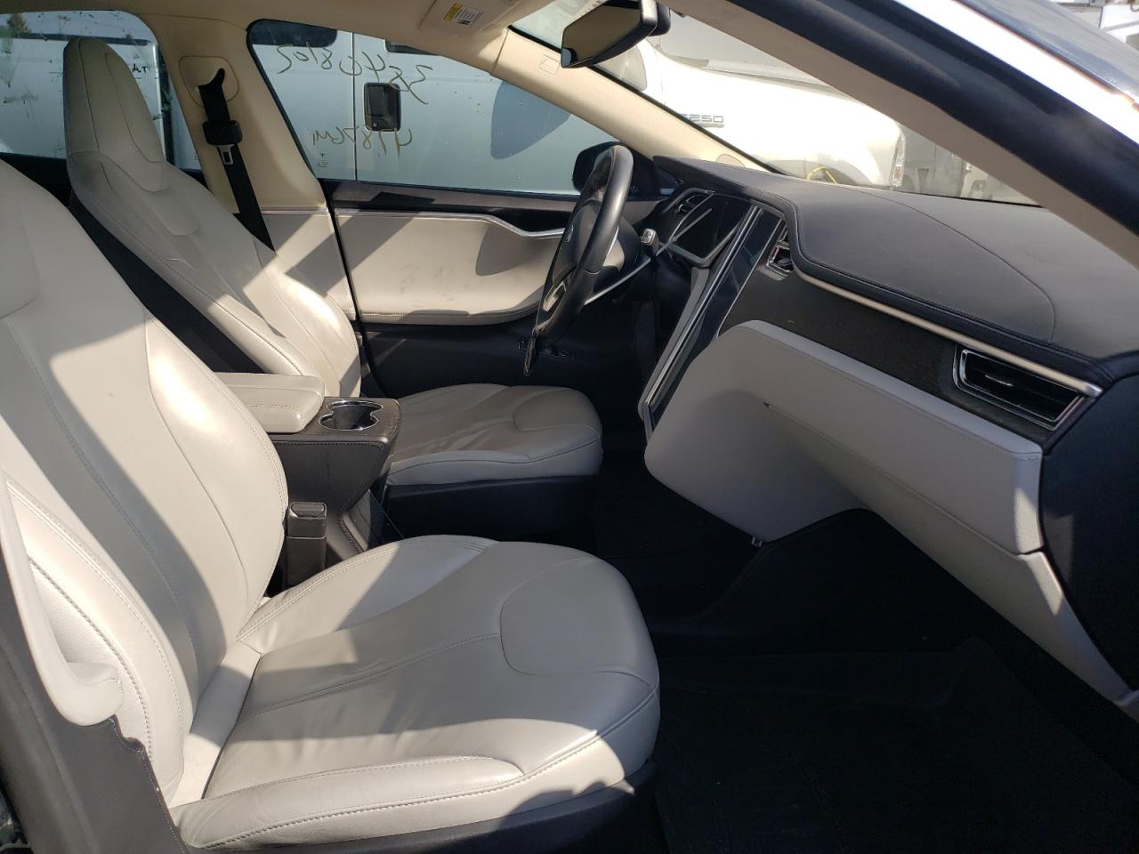 Photo 5 from auction – 2013 TESLA MODEL S with VIN 5YJSA1CG9DFP08467
