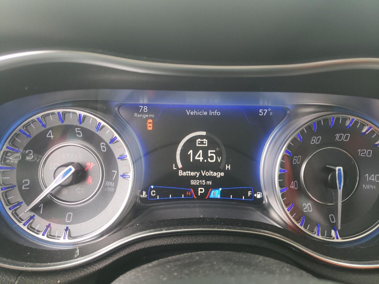 Photo 8 from auction – 2016 CHRYSLER 300C with VIN 2C3CCAKG8GH128744