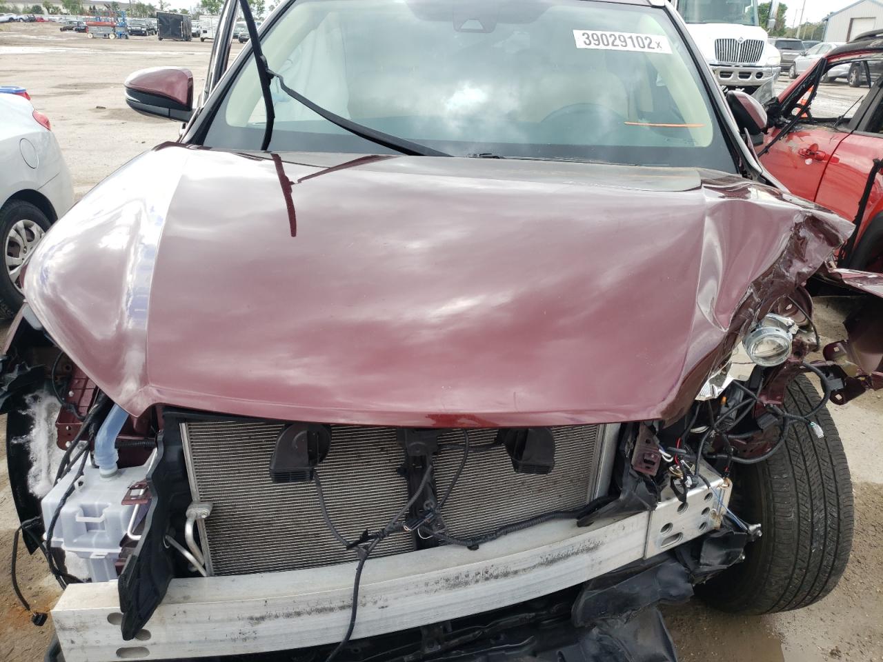 Photo 7 from auction – 2019 TOYOTA HIGHLANDER with VIN 5TDKZRFH8KS302488