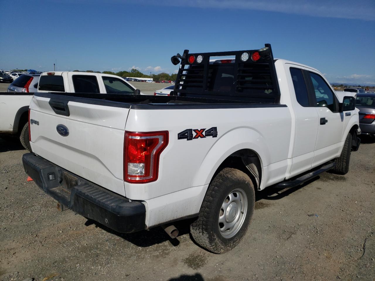 Photo 4 from auction – 2017 FORD F150 SUPER with VIN 1FTFX1EF5HKE38506