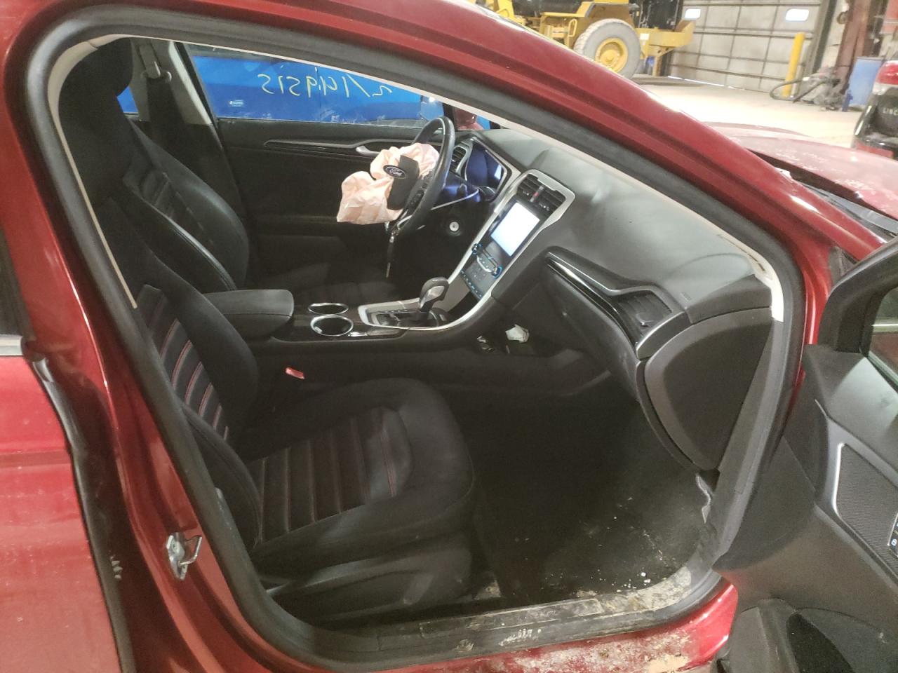 Photo 5 from auction – 2013 FORD FUSION SE with VIN 3FA6P0HR5DR139156
