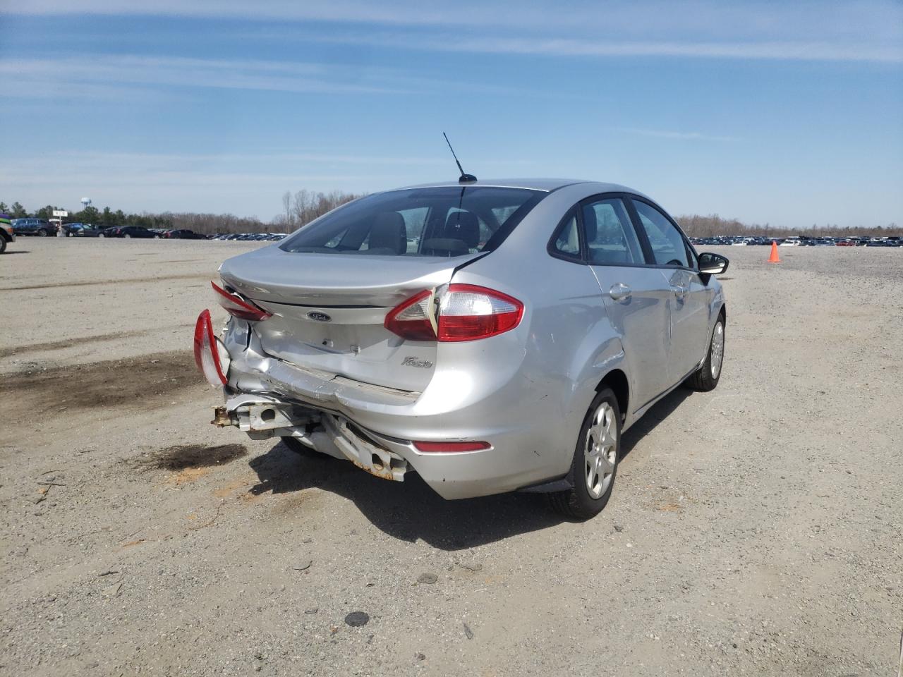 Photo 4 from auction – 2016 FORD FIESTA S with VIN 3FADP4AJ7GM199735