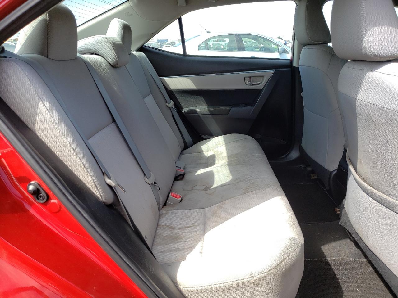 Photo 6 from auction – 2014 TOYOTA COROLLA L with VIN 5YFBURHEXEP115669