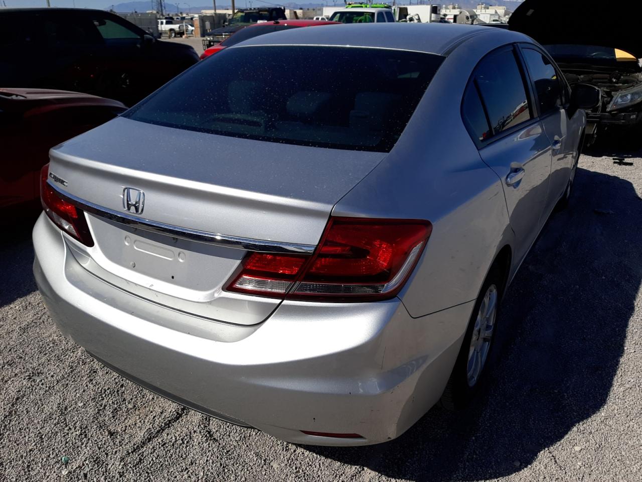 Photo 4 from auction – 2013 HONDA CIVIC LX with VIN 19XFB2F58DE088781