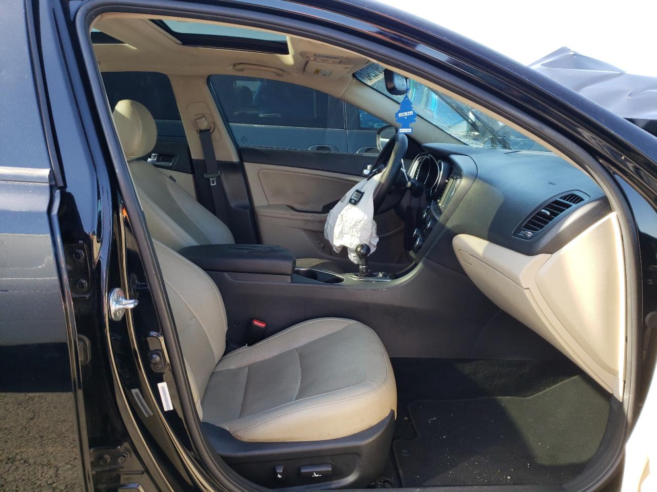 Photo 5 from auction – 2014 KIA OPTIMA EX with VIN 5XXGN4A79EG301231