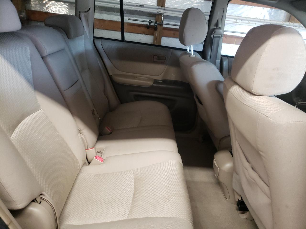 Photo 6 from auction – 2005 TOYOTA HIGHLANDER with VIN JTEEP21A150086541