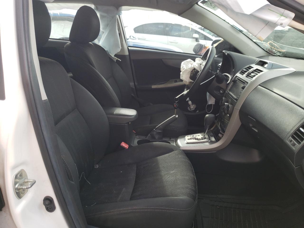 Photo 5 from auction – 2013 TOYOTA COROLLA BA with VIN 2T1BU4EE7DC945998
