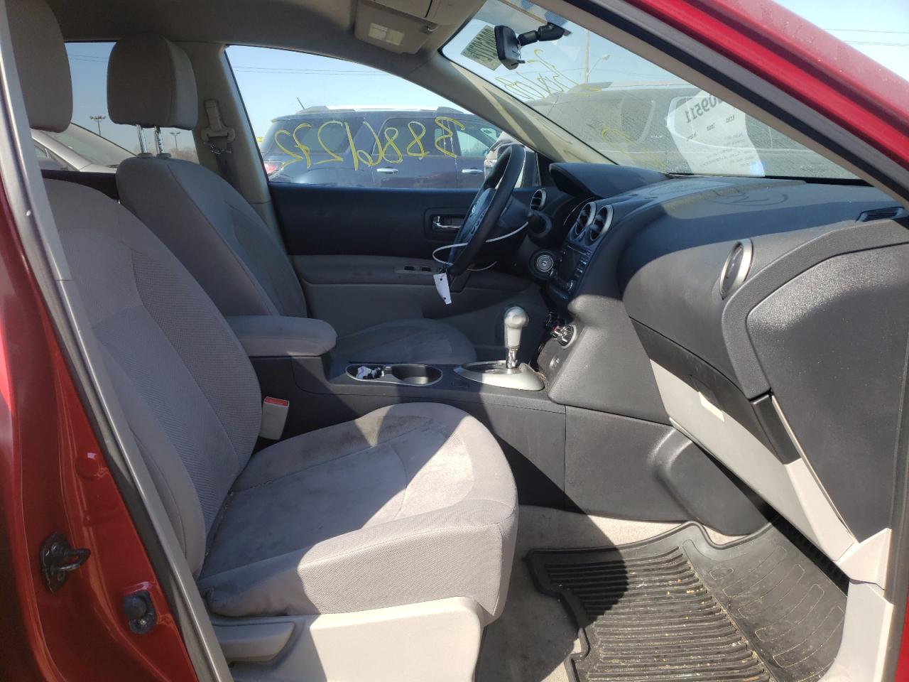 Photo 5 from auction – 2012 NISSAN ROGUE S with VIN JN8AS5MV4CW350108