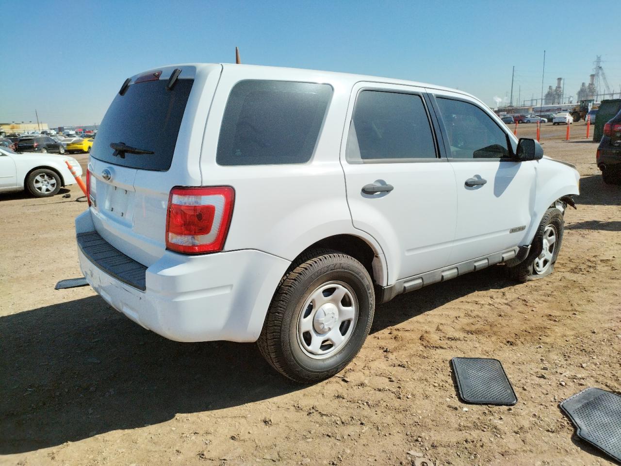 Photo 4 from auction – 2008 FORD ESCAPE with VIN 1FMCU02Z48KE75725