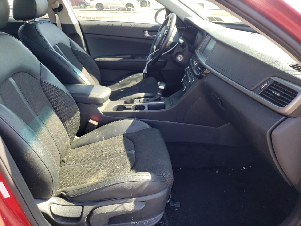 Photo 5 from auction – 2018 KIA OPTIMA LX with VIN 5XXGT4L35JG228143
