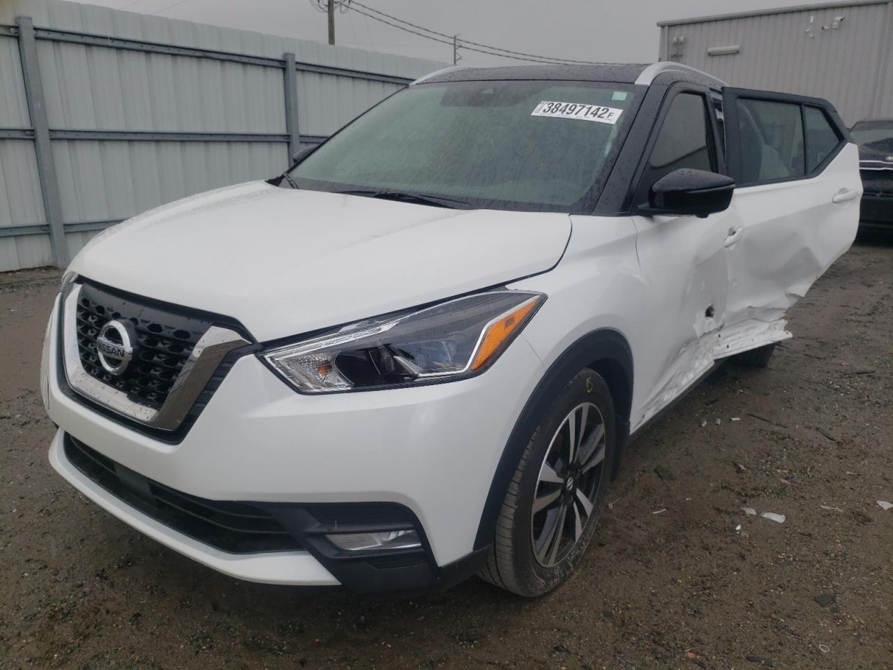 Photo 2 from auction – 2020 NISSAN KICKS SR with VIN 3N1CP5DV8LL517536
