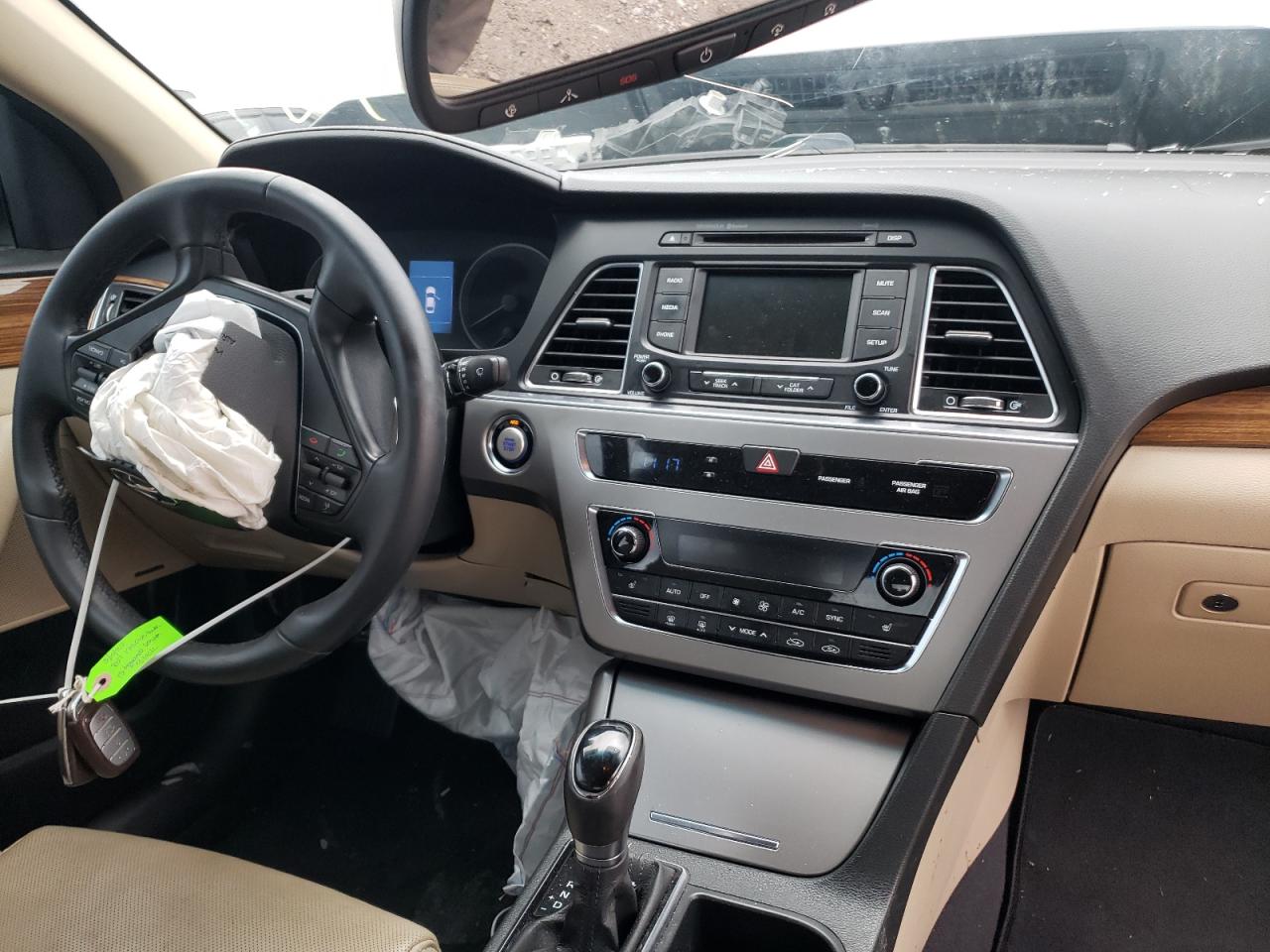 Photo 9 from auction – 2015 HYUNDAI SONATA SPO with VIN 5NPE34AF2FH230447
