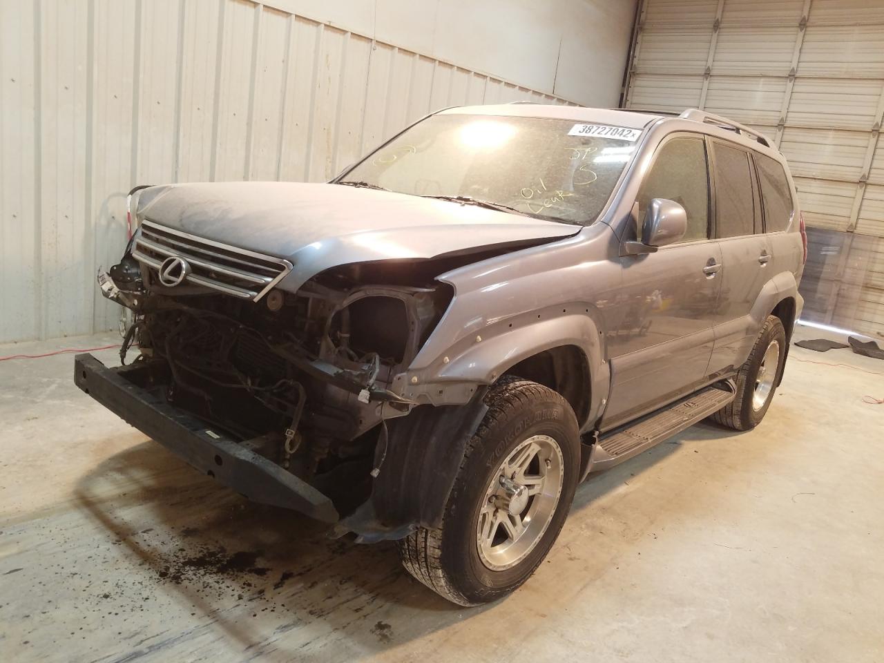 Photo 2 from auction – 2005 LEXUS GX 470 with VIN JTJBT20X750069975