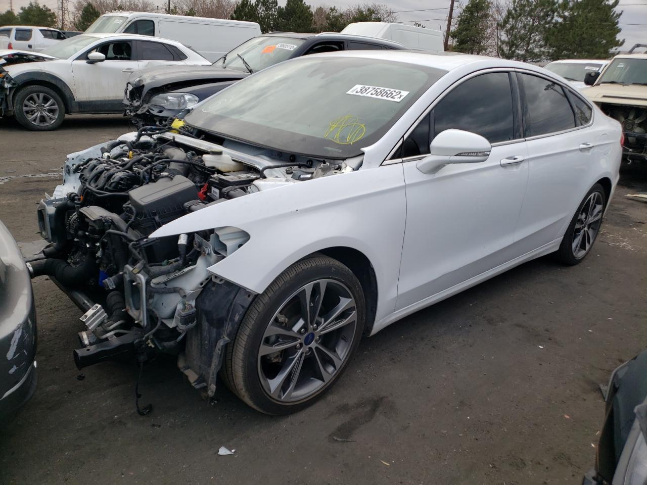 Photo 2 from auction – 2020 FORD FUSION TIT with VIN 3FA6P0D97LR115915