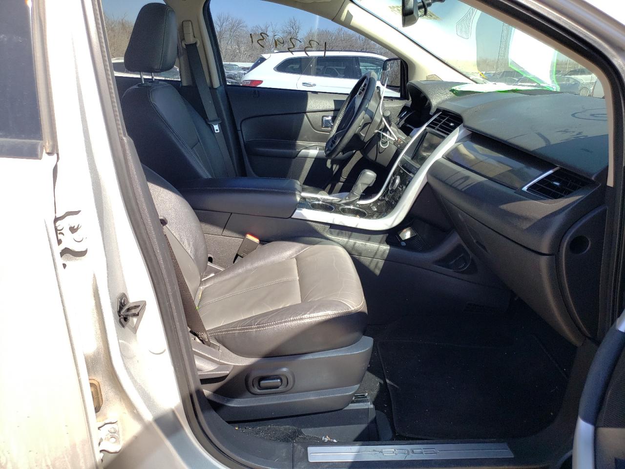 Photo 5 from auction – 2011 FORD EDGE SPORT with VIN 2FMDK3AK4BBA30953
