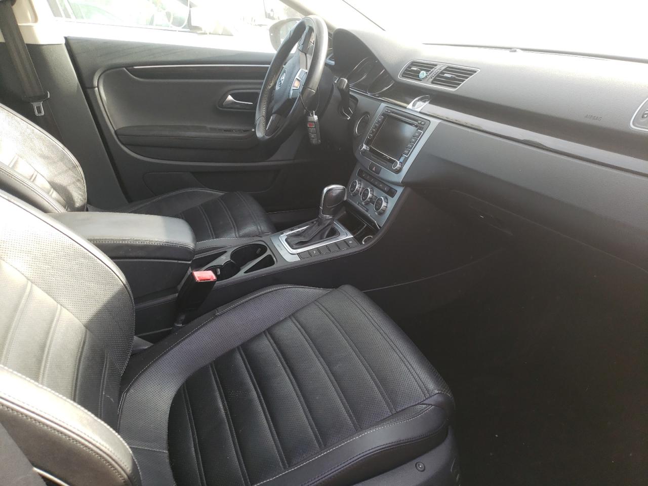 Photo 5 from auction – 2014 VOLKSWAGEN CC VR6 4MO with VIN WVWGU7AN2EE500421