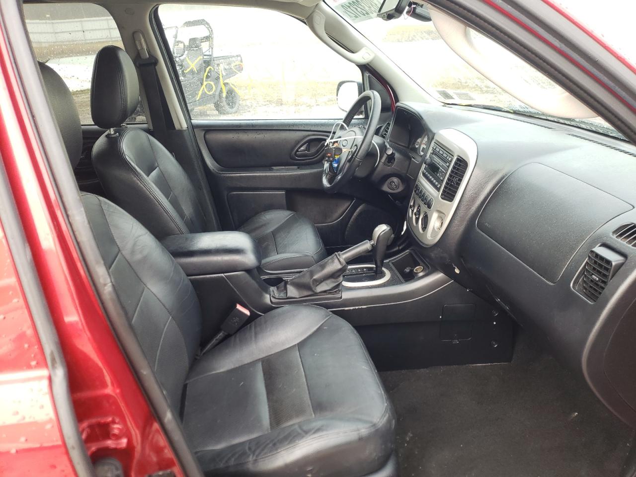 Photo 5 from auction – 2007 FORD ESCAPE LIM with VIN 1FMYU04177KA33727