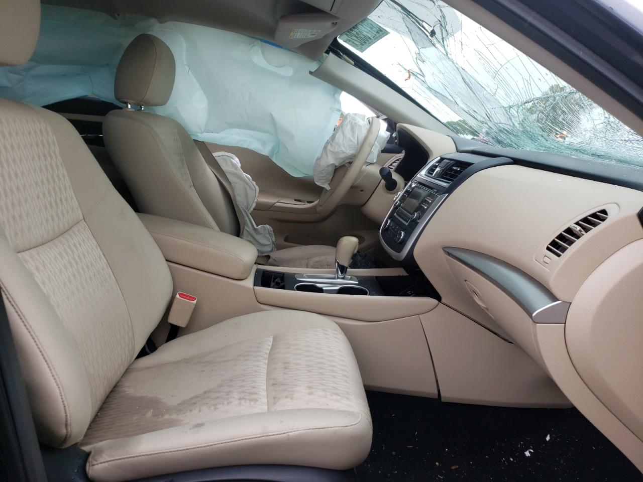 Photo 5 from auction – 2016 NISSAN ALTIMA 2.5 with VIN 1N4AL3AP6GC288534