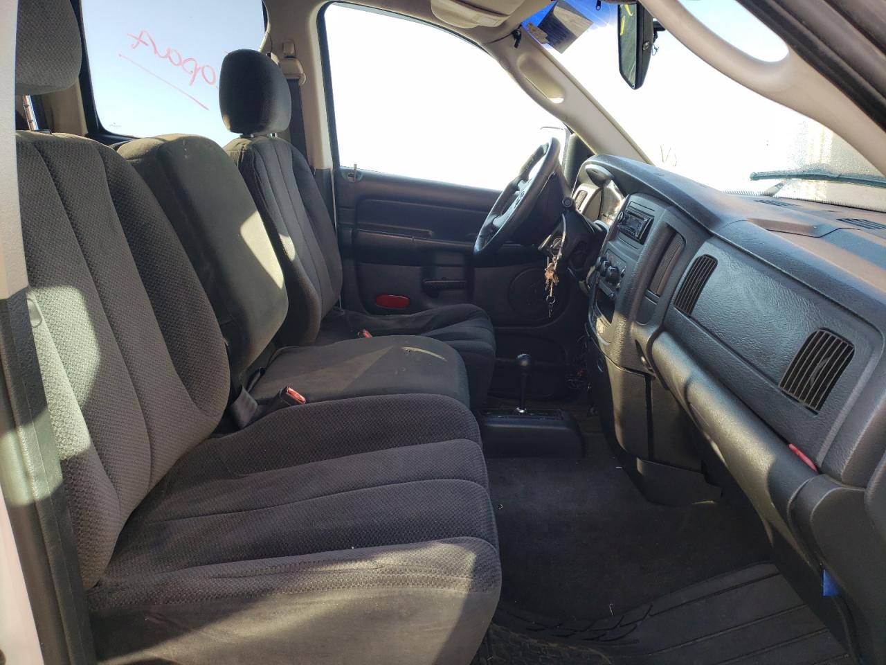 Photo 5 from auction – 2002 DODGE RAM 1500 with VIN 1B7HU18Z12J105398