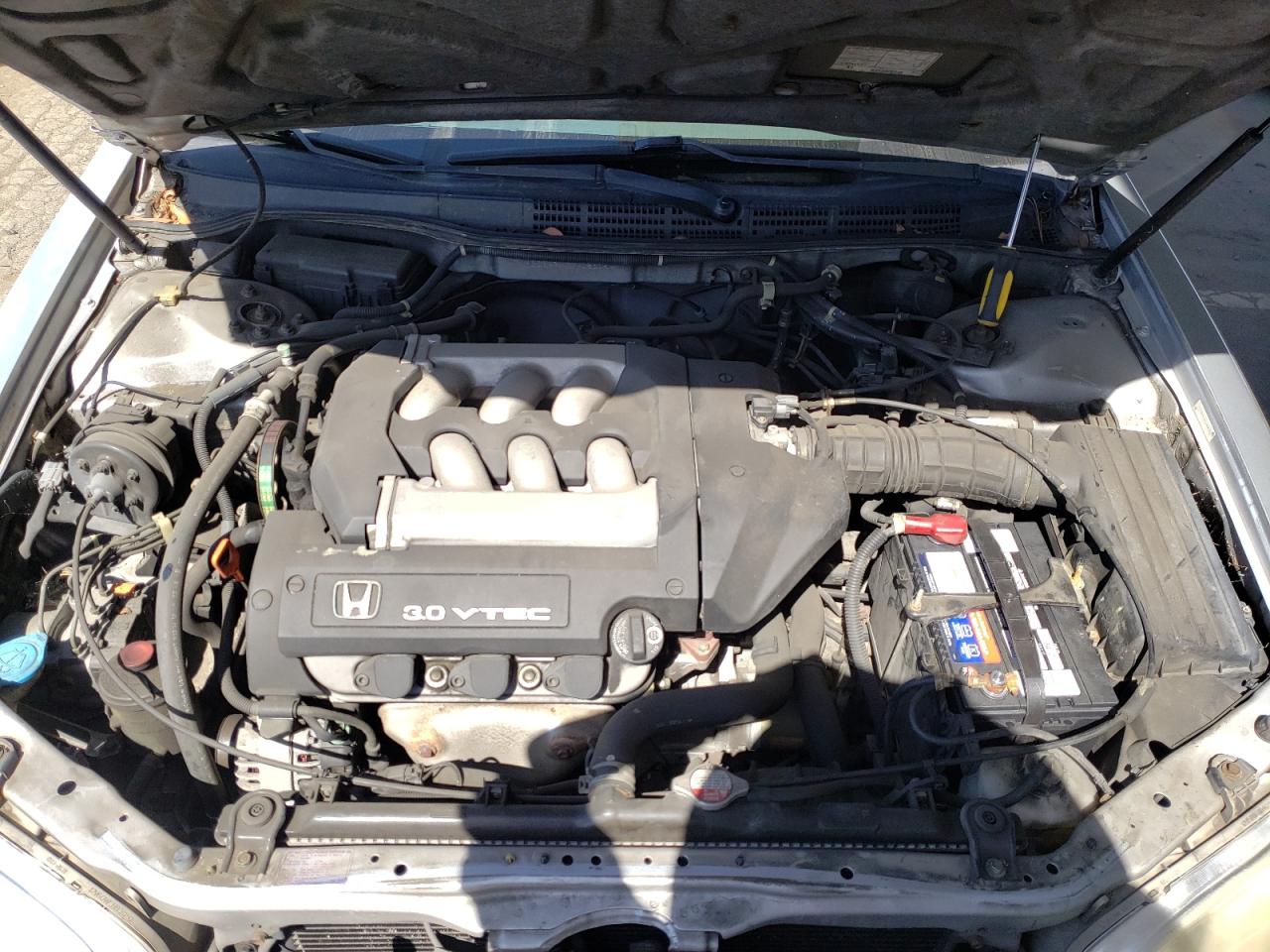 Photo 7 from auction – 2000 HONDA ACCORD with VIN 1HGCG224XYA026052