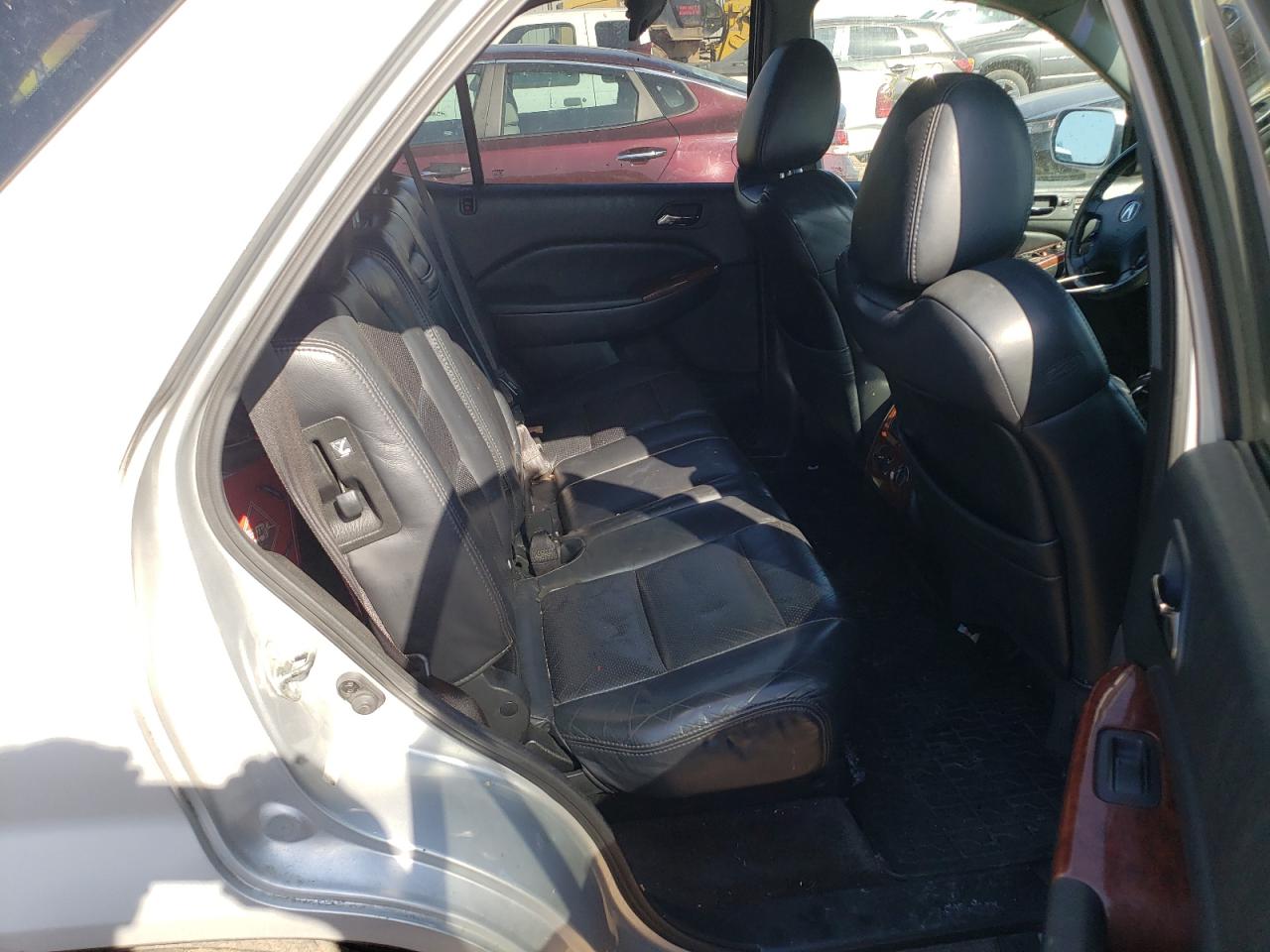 Photo 6 from auction – 2003 ACURA MDX with VIN 2HNYD18943H543975
