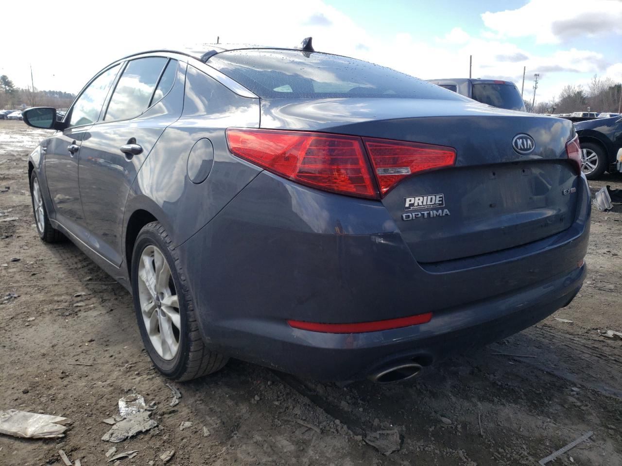 Photo 3 from auction – 2011 KIA OPTIMA EX with VIN KNAGN4A70B5169327
