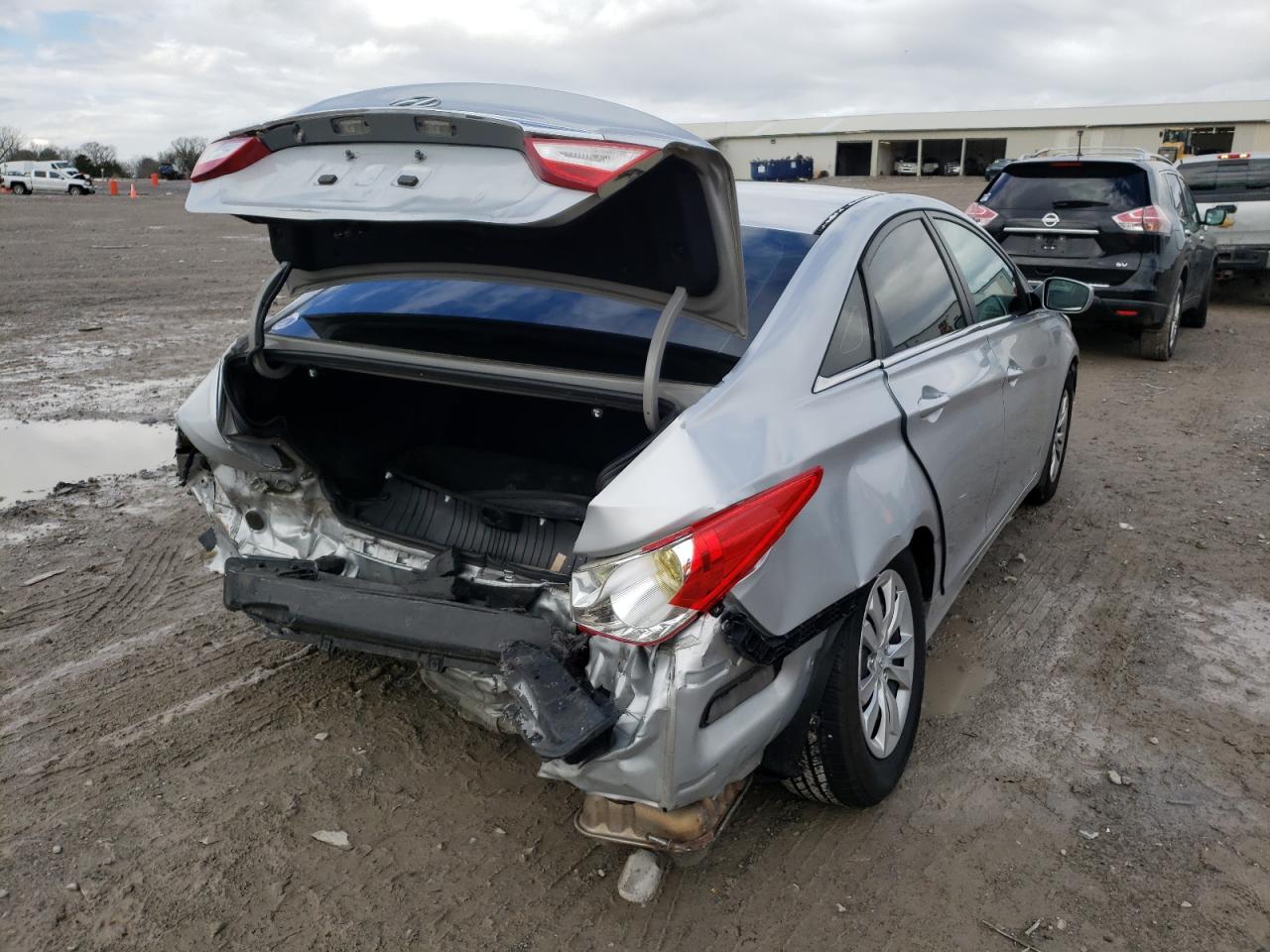 Photo 4 from auction – 2011 HYUNDAI SONATA GLS with VIN 5NPEB4AC7BH067006