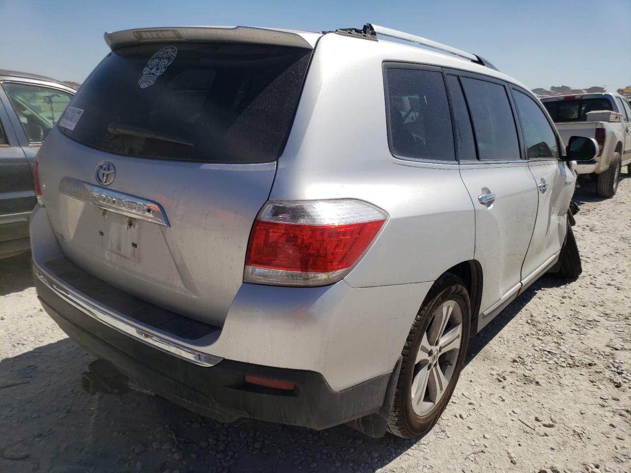 Photo 4 from auction – 2013 TOYOTA HIGHLANDER with VIN 5TDYK3EH3DS126840
