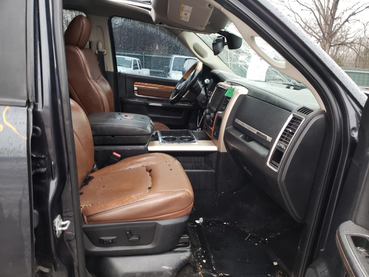 Photo 5 from auction – 2013 RAM 3500 LONGH with VIN 3C63RRKL0DG609001
