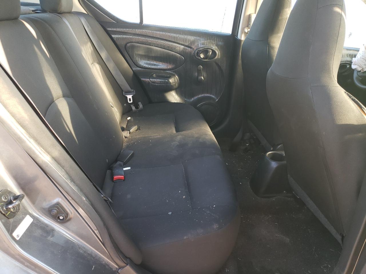 Photo 6 from auction – 2017 NISSAN VERSA S with VIN 3N1CN7AP8HL828561
