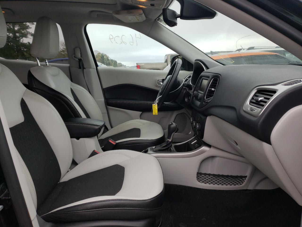 Photo 5 from auction – 2018 JEEP COMPASS LA with VIN 3C4NJCBB7JT468928