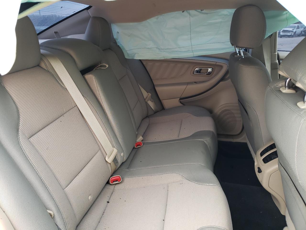 Photo 6 from auction – 2016 FORD TAURUS SEL with VIN 1FAHP2H85GG146910