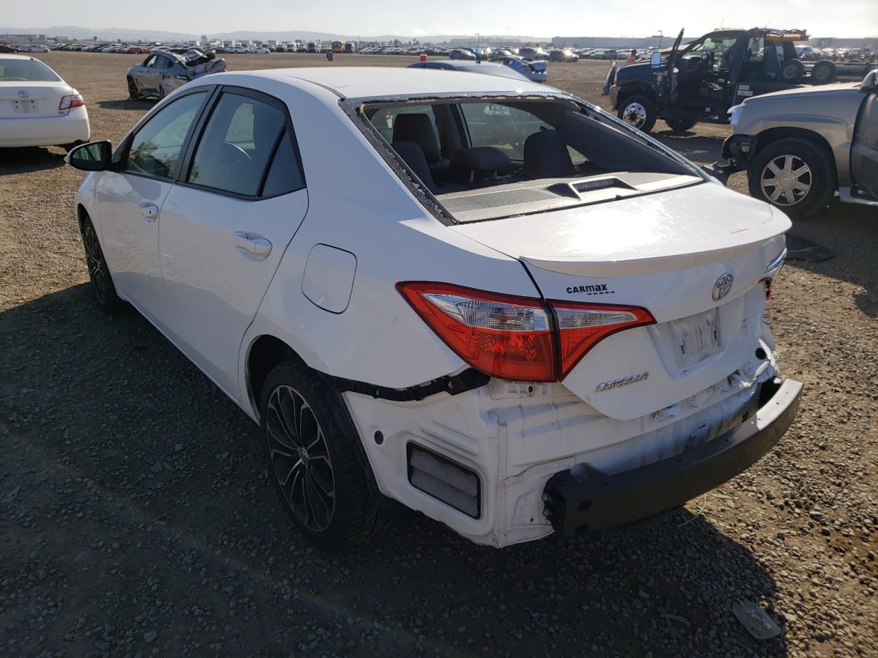 Photo 3 from auction – 2015 TOYOTA COROLLA L with VIN 5YFBURHE8FP350105