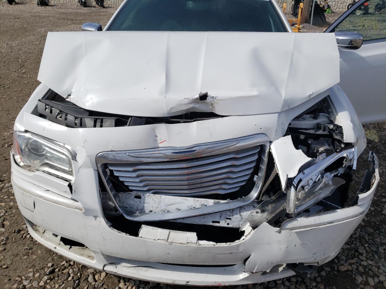Photo 7 from auction – 2014 CHRYSLER 300C with VIN 2C3CCAKG0EH383367