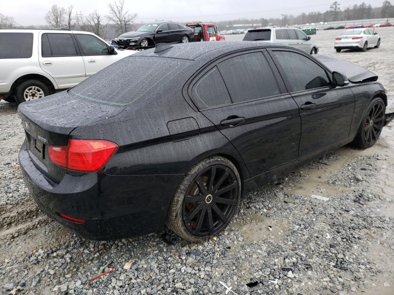 Zdjęcie 4 z aukcji – 2015 BMW 328 XI z VIN WBA3B3G58FNT18032