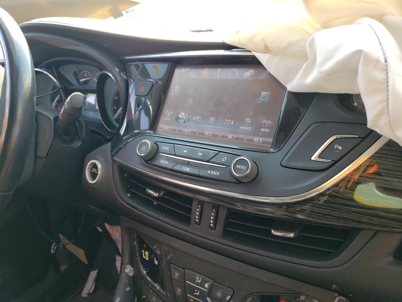 Photo 9 from auction – 2017 BUICK ENVISION E with VIN LRBFXDSA6HD117586